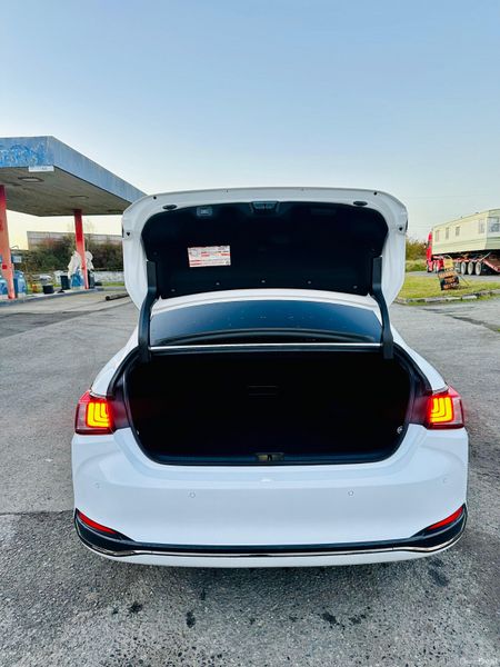 Lexus ES 2020 373337346