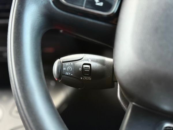 Toyota Proace 3 Seater 1.5d SWB with Vat 373444485