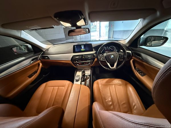 172 BMW 520D SE Touring Auto 373779839