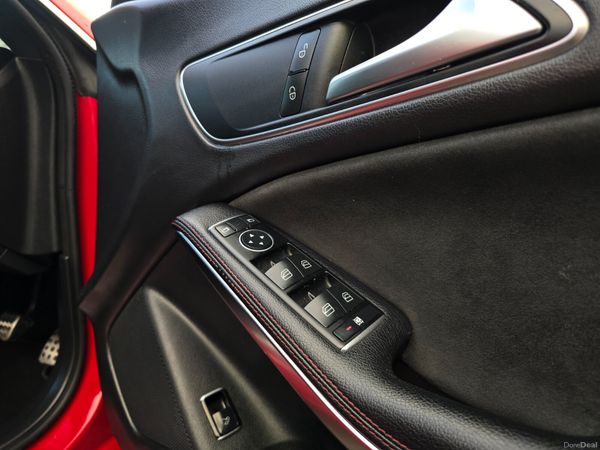 161 Mercedes CLA 200  AMG  SPORT  2.1 Diesel 373782091