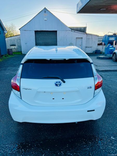 Toyota Aqua 2016. 1.5L PETROL AUTOMATIC 373710242