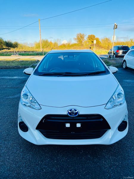 Toyota Aqua 2016. 1.5L PETROL AUTOMATIC 373710236