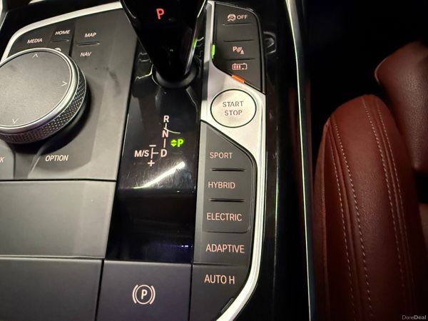 212 BMW 330E  M-Sport Pro /M Perf Touring 373712762