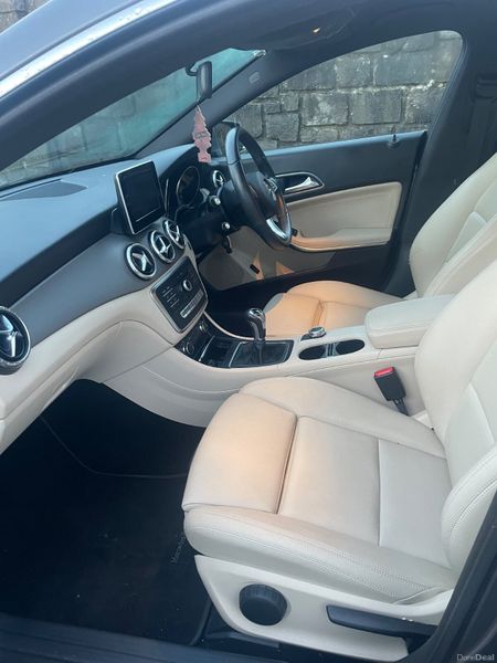 Mercedes-Benz CLA 2017 373727994