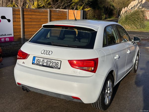 Audi A1 2015 auto ONLY 34,000km!! 373732779
