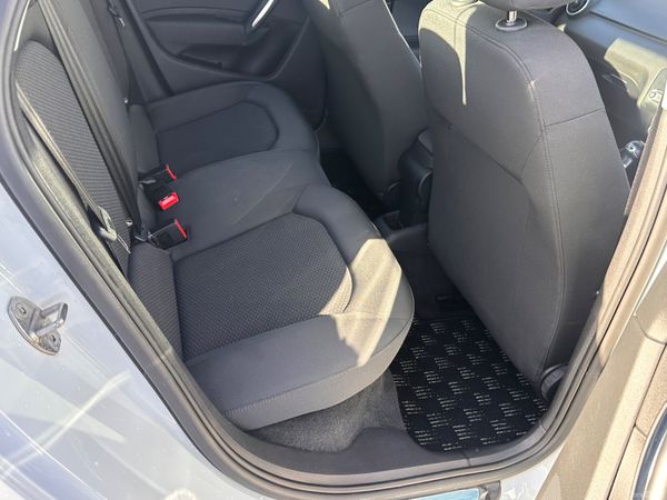 Audi A1 2015 auto ONLY 34,000km!! 373732780