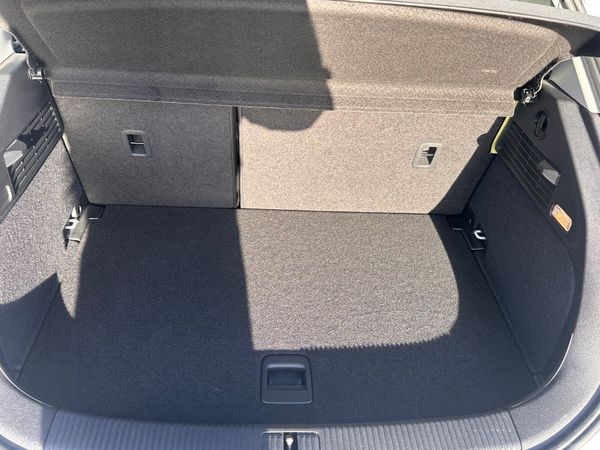 Audi A1 2015 auto ONLY 34,000km!! 373732781