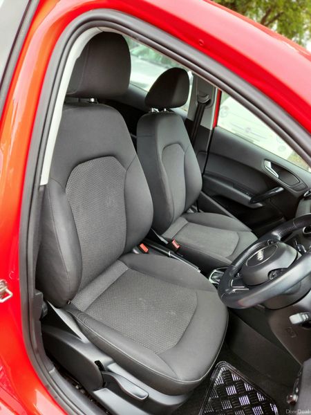 Audi A1 2016 373863893