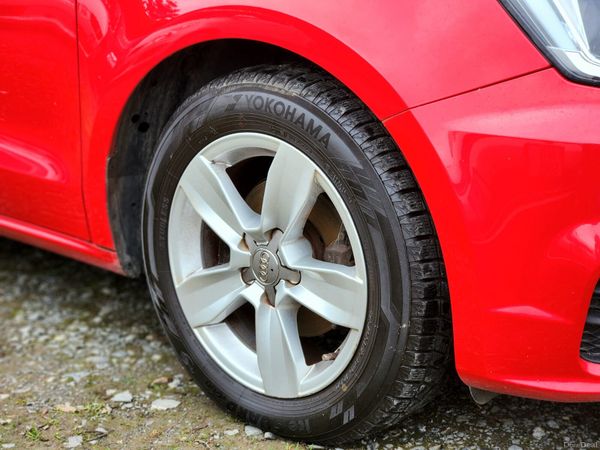 Audi A1 2016 373863903