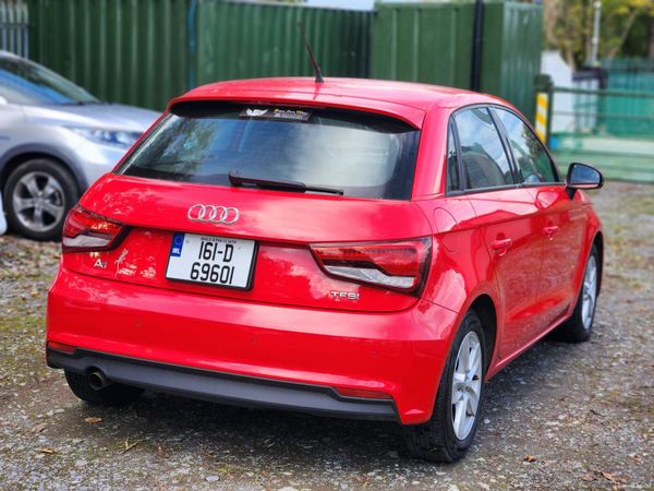 Audi A1 2016 373863909