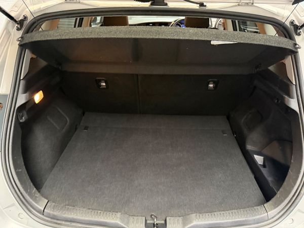 Toyota Auris 2016   Hybrid ! 373890121