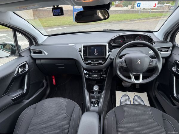 Peugeot 208 2016 1.2 Petrol Auto 373815599