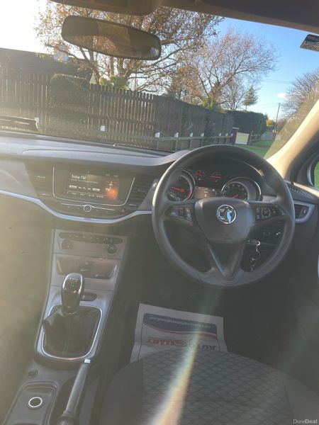 161 Opel Astra 1.6CDTI Ecoflex.. Low KMs 373972827