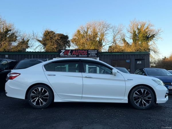 17 Honda Accord 2.0 hybrid auto very top spec 373978927