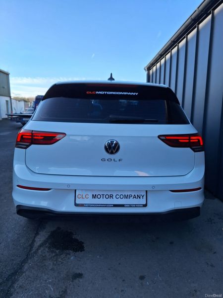 Volkswagen Golf 2023 373979136