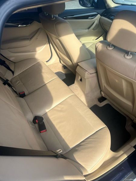 BMW X1 2011 373994808