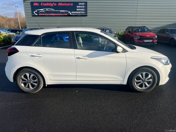 2018 (182) Hyundai I20 SE 1.2 Petrol 374046473