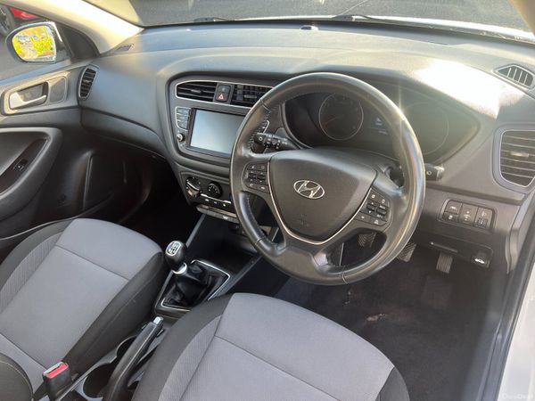 2018 (182) Hyundai I20 SE 1.2 Petrol 374046475