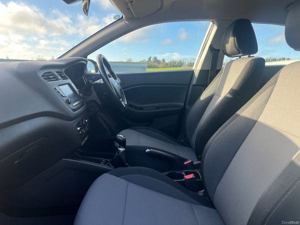 2018 (182) Hyundai I20 SE 1.2 Petrol 374046481