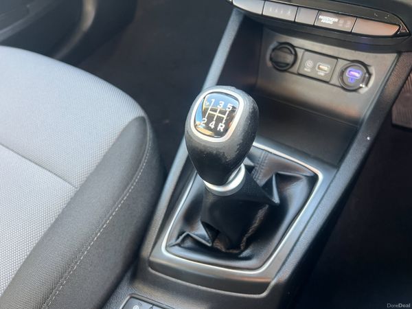 2018 (182) Hyundai I20 SE 1.2 Petrol 374046491