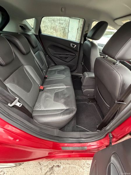 Ford Fiesta 2016 Leather Edition 374129665