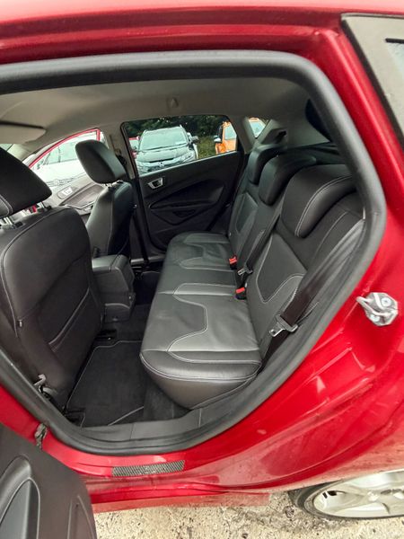 Ford Fiesta 2016 Leather Edition 374129667