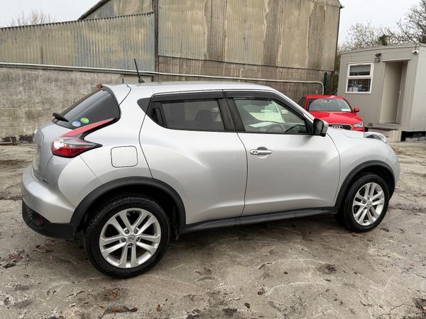 Nissan Juke 2016 374129893