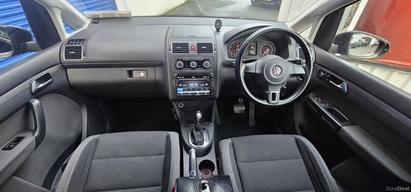 Volkswagen Touran Automatic 374356350