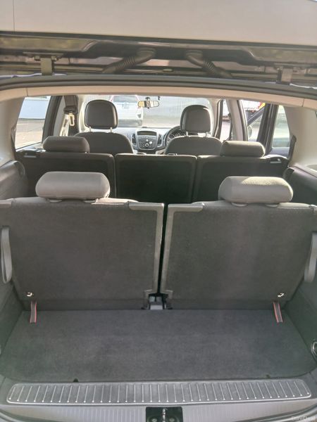 Opel Zafira 374338115