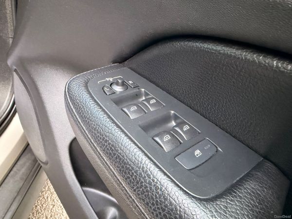 Volvo V60 2021 AWD Cross Country 374468985