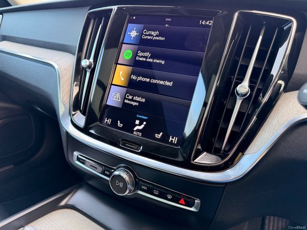 Volvo V60 2021 AWD Cross Country 374468999