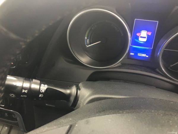 Toyota Auris 2017 374469427