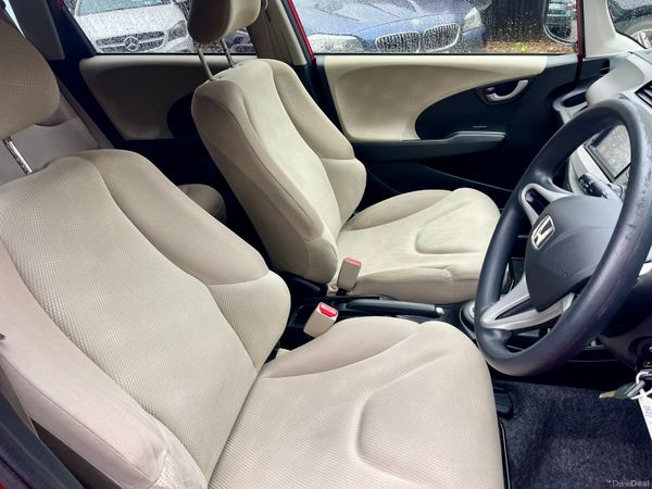 131 Honda  Fit 1.3 Auto 374490862