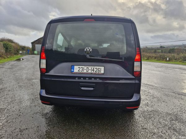 Volkswagen Caddy 2023 7 seater 374492495