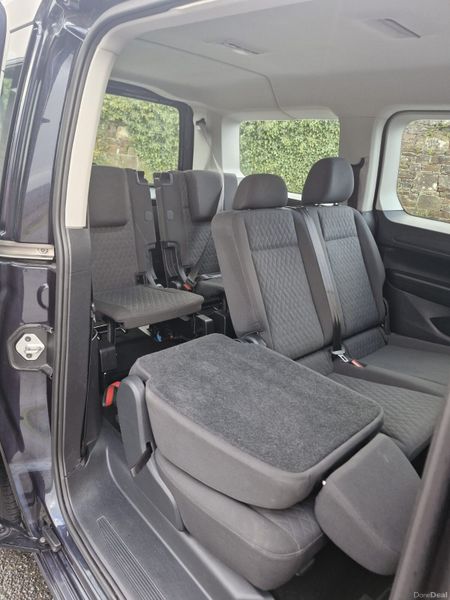 Volkswagen Caddy 2023 7 seater 374492505