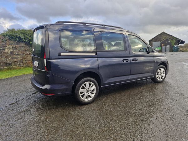 Volkswagen Caddy 2023 7 seater 374492512