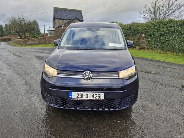 Volkswagen Caddy 2023 7 seater 374492513
