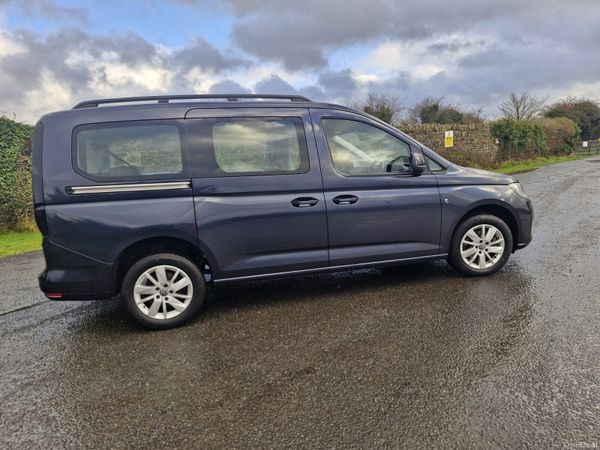 Volkswagen Caddy 2023 7 seater 374492515