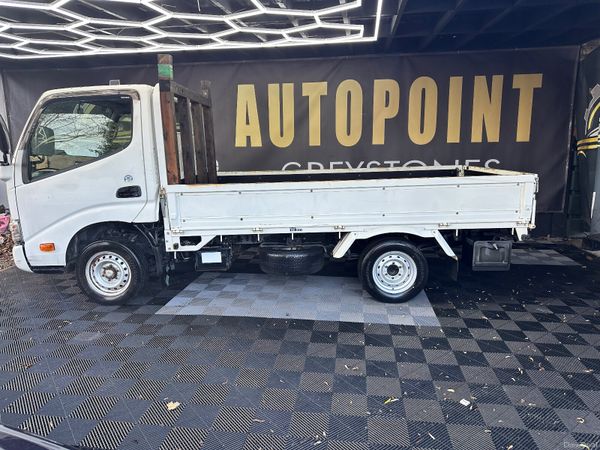 Toyota Dyna 2017 374530548