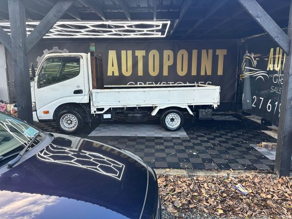 Toyota Dyna 2017 374530549