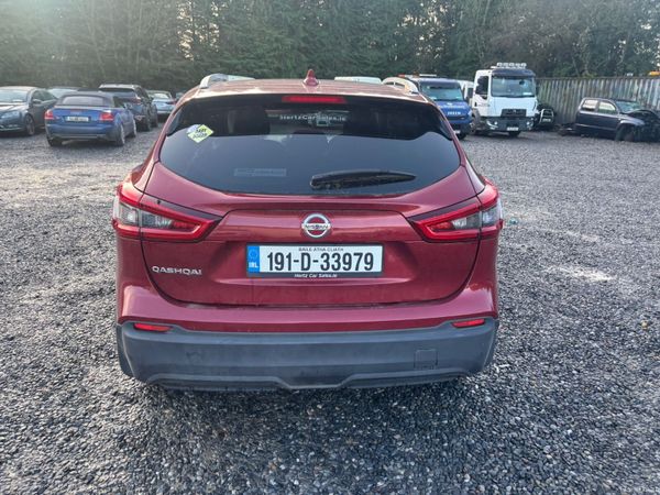 Nissan Qashqai 2019 374661337
