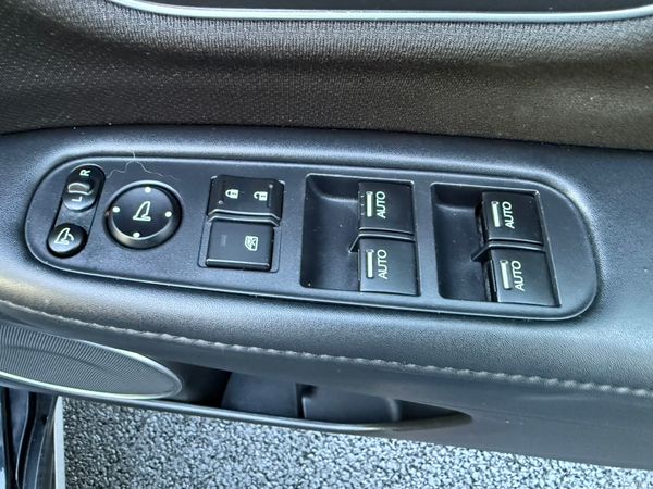 2016 Honda Vezel 1.5 Hybrid Auto,Top Specs Leather 374625883