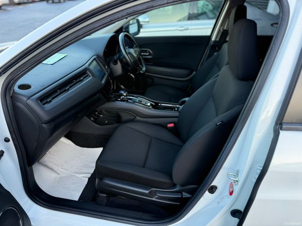 2017 Honda Vezel 1.5 Hybrid Auto, Car Play 374628151