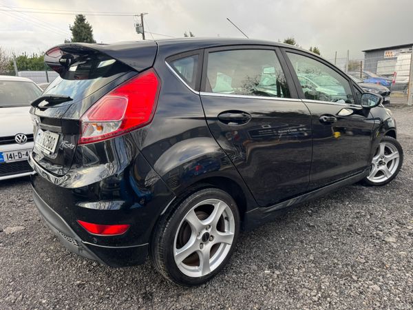 Ford Fiesta Automatic 374635958