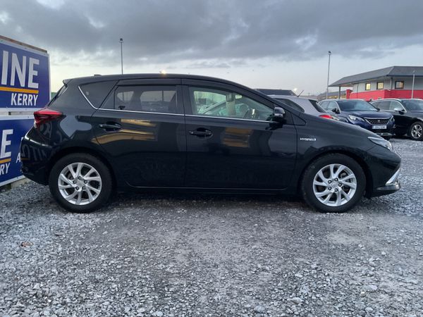 TOYOTA AURIS AUTO PETROL HYBRID SELF CHARGING 374780067