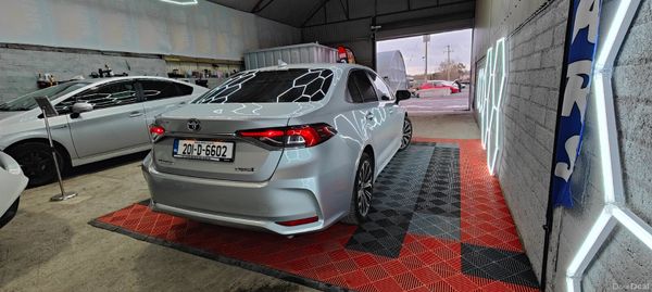 201 - Toyota Corolla 1.8 Petrol Hybrid NCT 2028 374805847