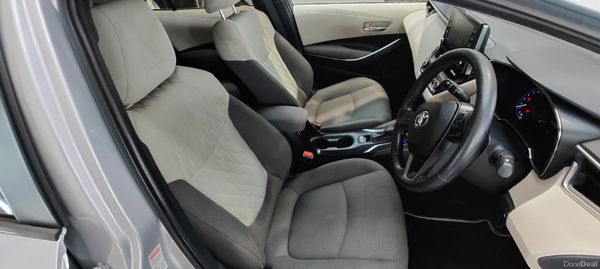 201 - Toyota Corolla 1.8 Petrol Hybrid NCT 2028 374805883