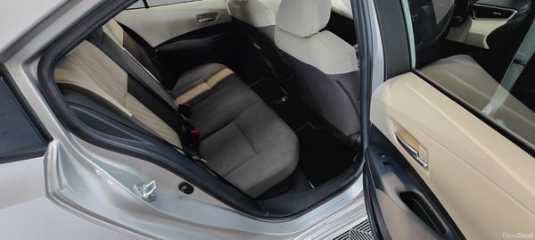 201 - Toyota Corolla 1.8 Petrol Hybrid NCT 2028 374805884