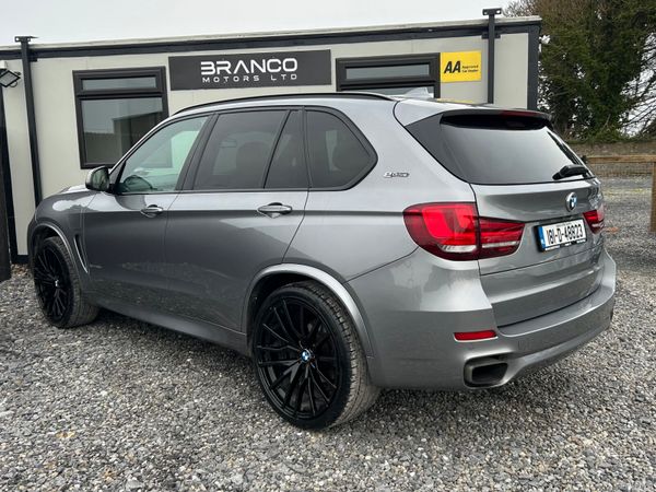 BMW X5 40e M-Sport 374814353
