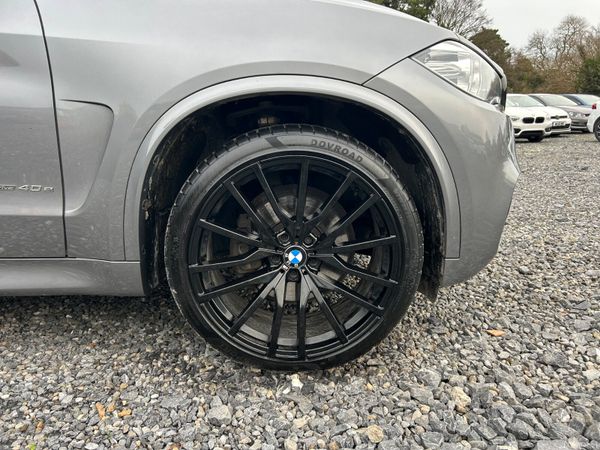 BMW X5 40e M-Sport 374814367